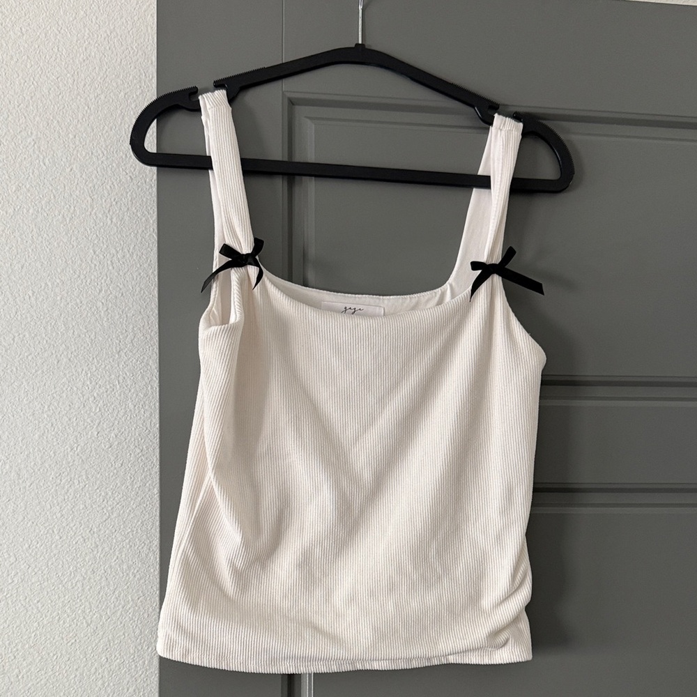 Ribbed Cream Tank with Black Bow Straps